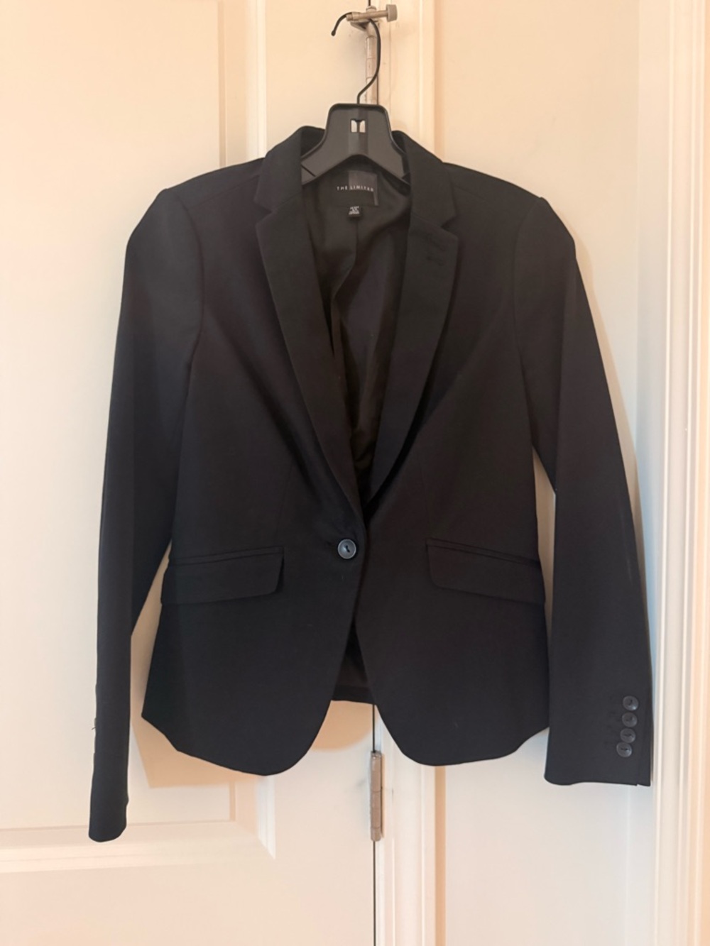 Excellent/Like New

The Limited -  Black Tailored Single-Button Women's Blazer
